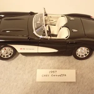 1:18 1957 Corvette
