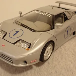 Bugatti EB 110 Model