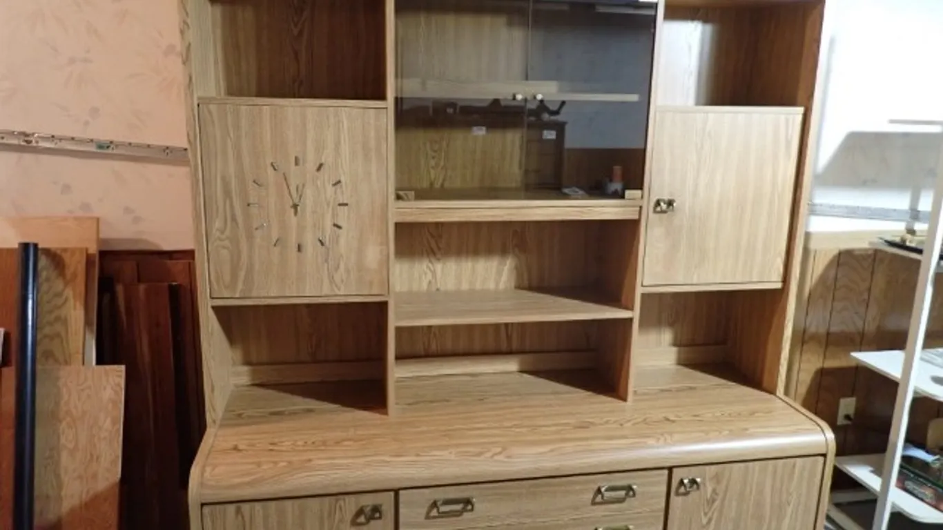 Entertainment Hutch