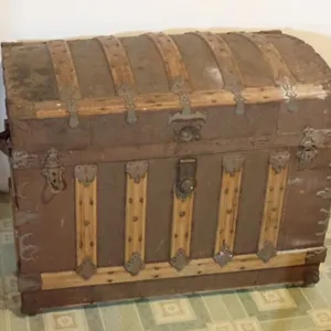 Low-Dome Victorian Steamer Trunk