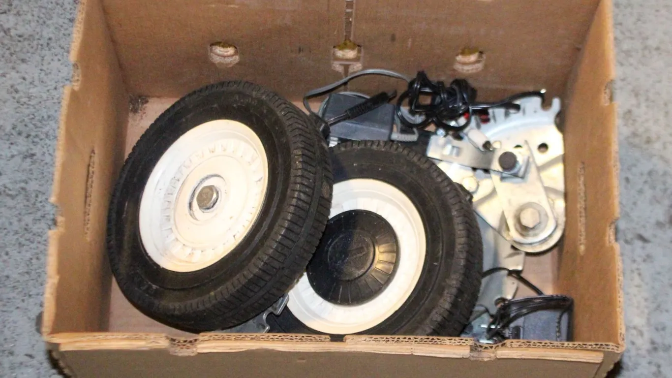 BOX PAIR 8 INCH WHEELS PLUS MISC ADAPTERS