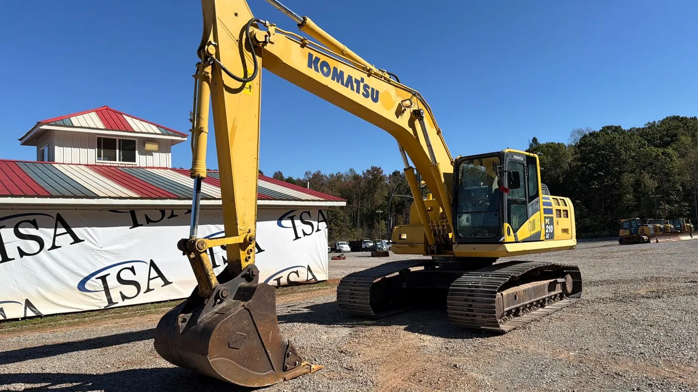 2014 Komatsu PC210LC-10 Excavator