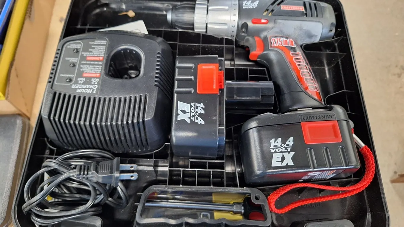 Craftsman 14.4V Drill, 2 Batteries, Charger