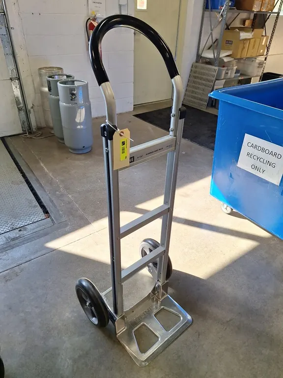 Uline Aluminum 2 Wheel Dolly