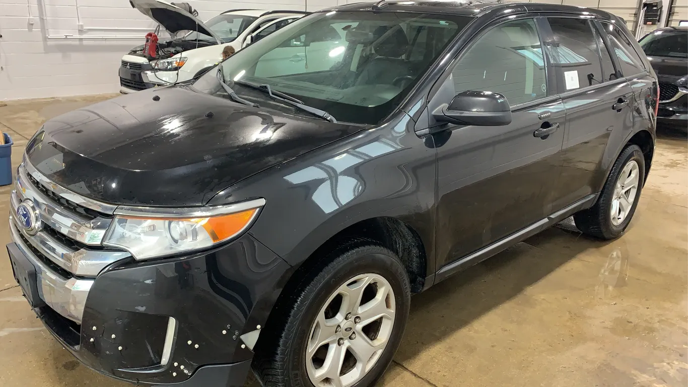 Non-Operable 2013 Ford Edge