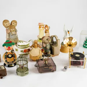 Dream Lot for Music Box Lovers!  Group of Thirteen Vintage Music Boxes!