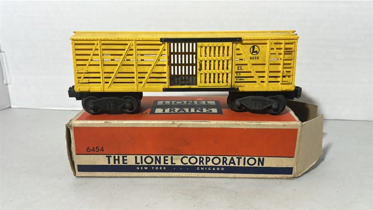 Lionel O Scale Stock Car - Plastic