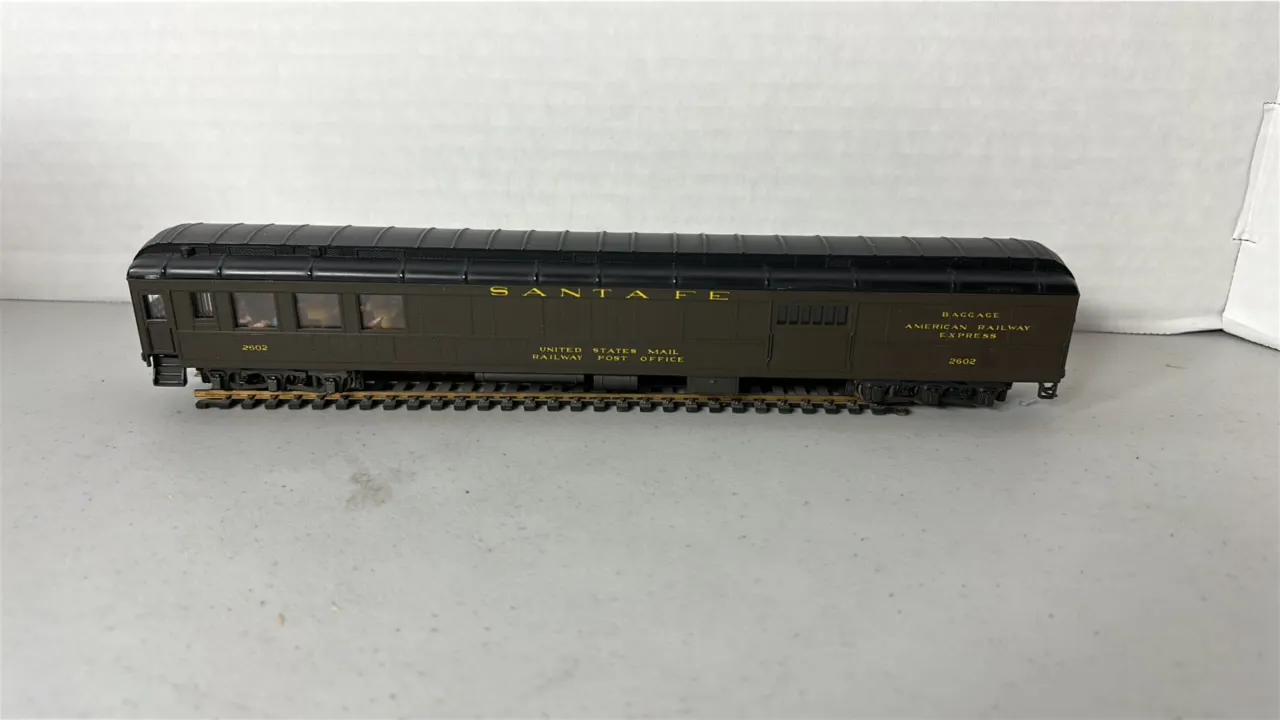 HO Scale Santa Fe United States Mail Railway Post Office Rail Car