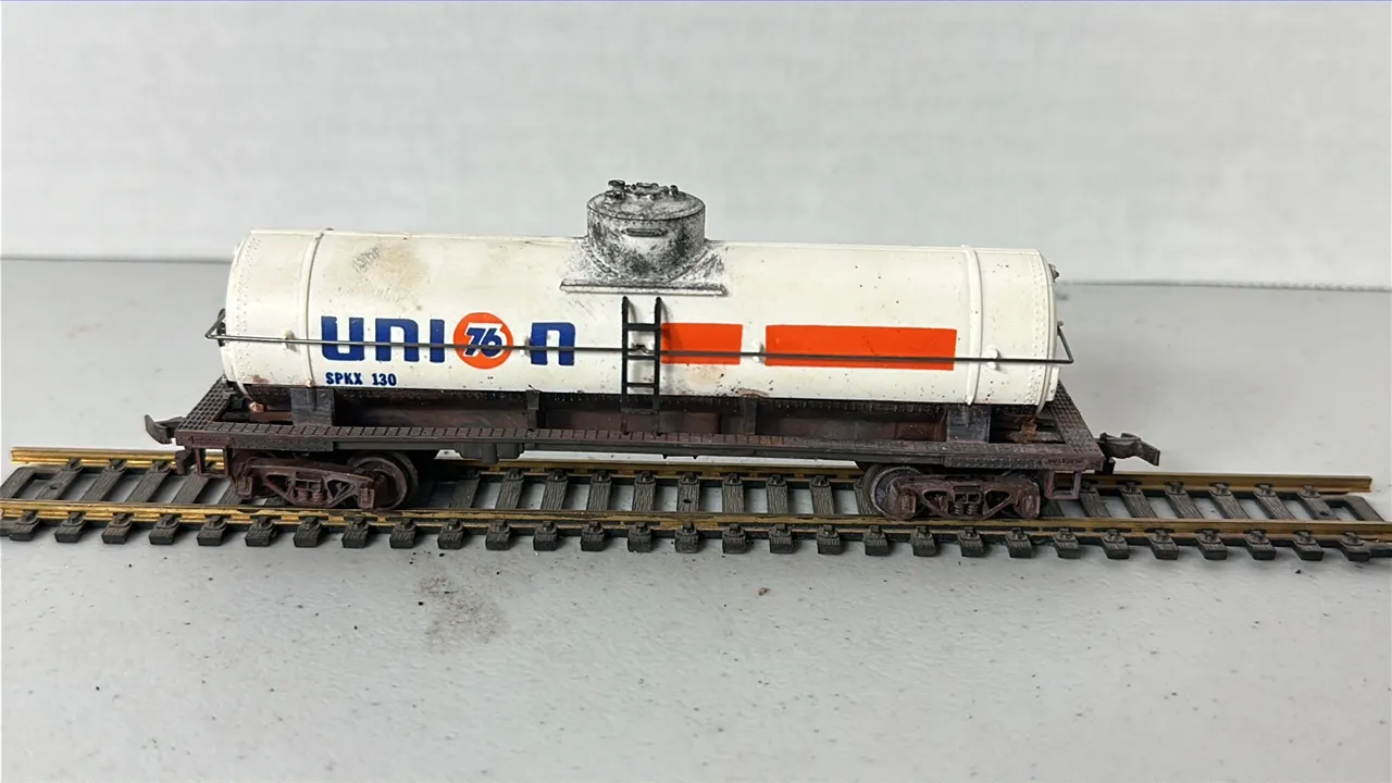 HO Scale Union 76 Tanker Car