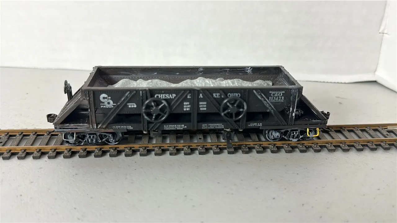 HO Scale Chesapeake & Ohio Freight Hopper Rail Car