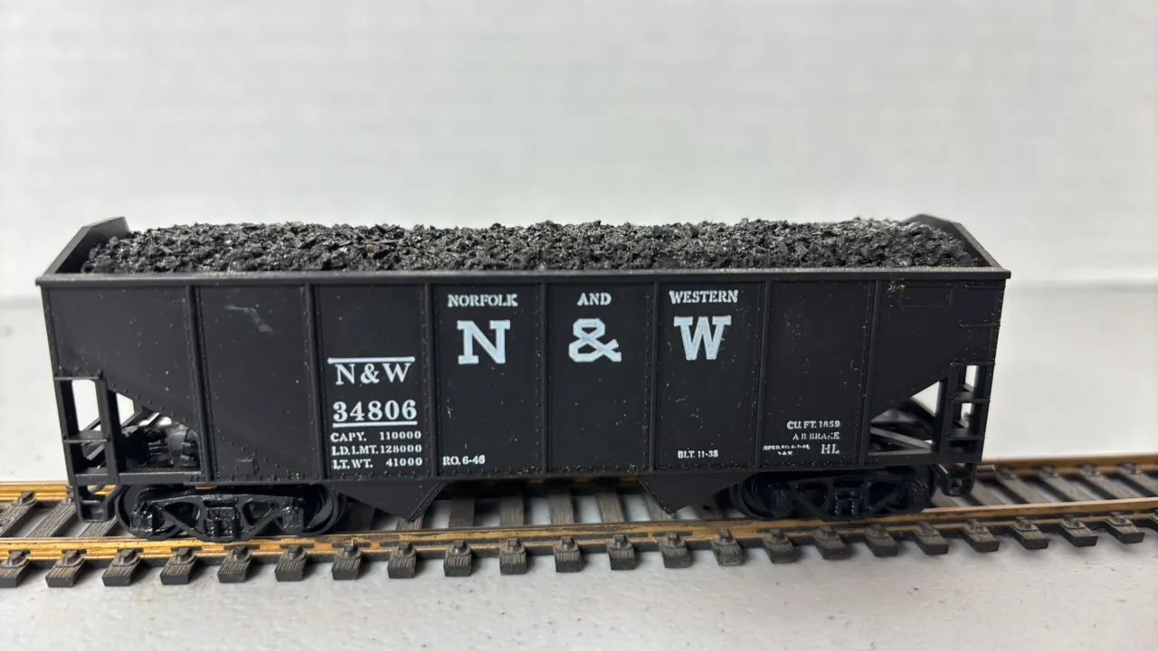 HO Scale N&W Hopper Car
