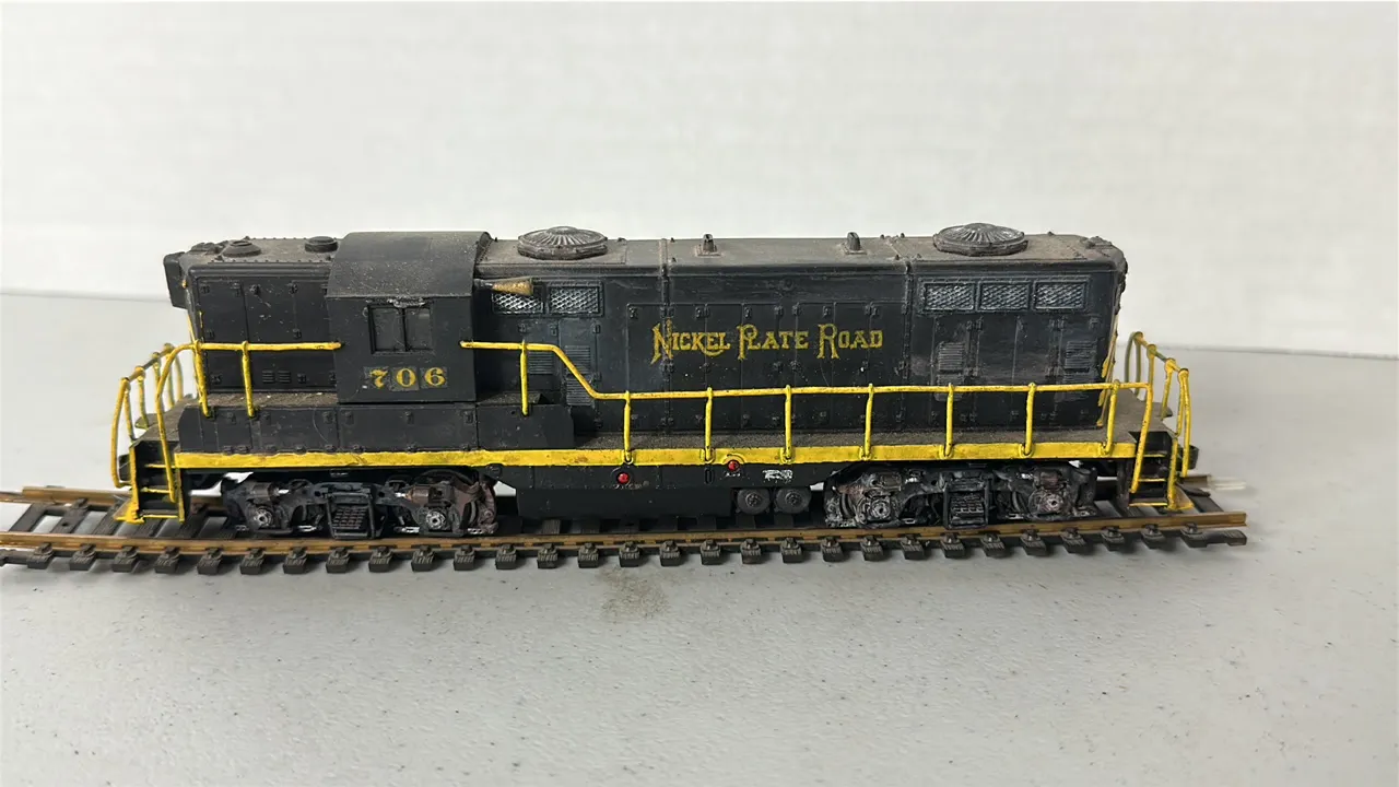 Used HO Scale Nickel Plate Road #706 Train Engine