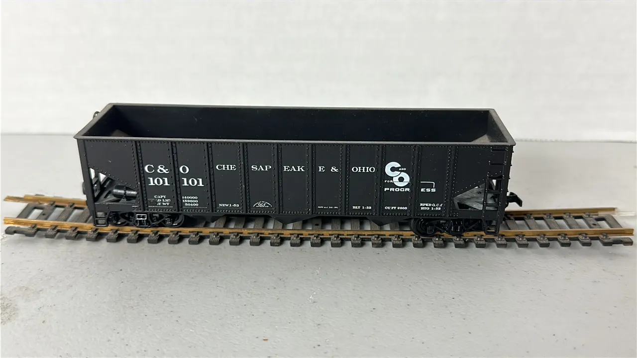HO Scale Chesapeake & Ohio Hopper Car