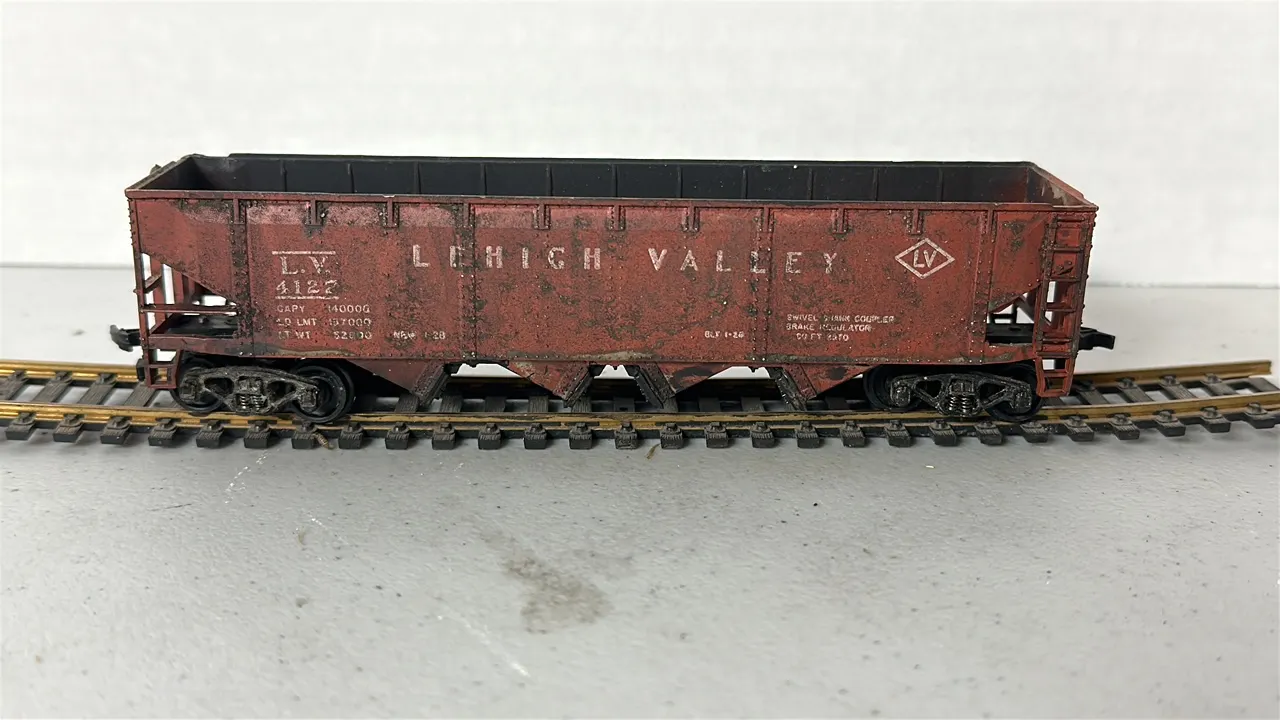 HO Scale Lehigh Valley Hopper Car