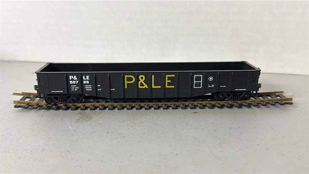 HO Scale P&LE Gondola Rail Car