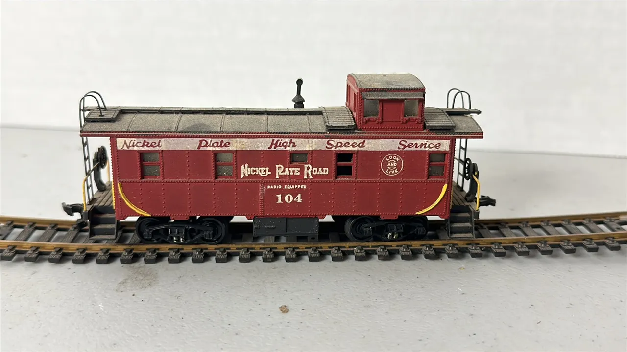 HO Scale Nickel Plate Road Caboose