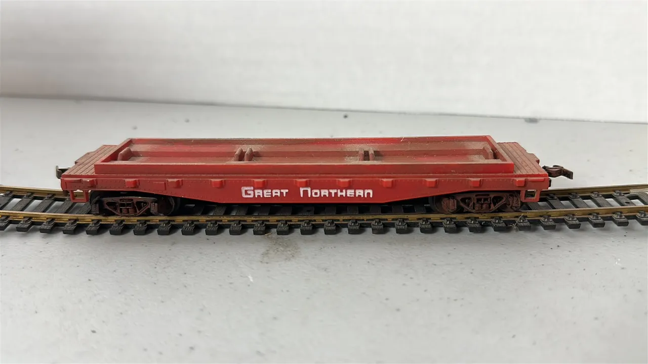 HO Scale Great Northern Flat Car