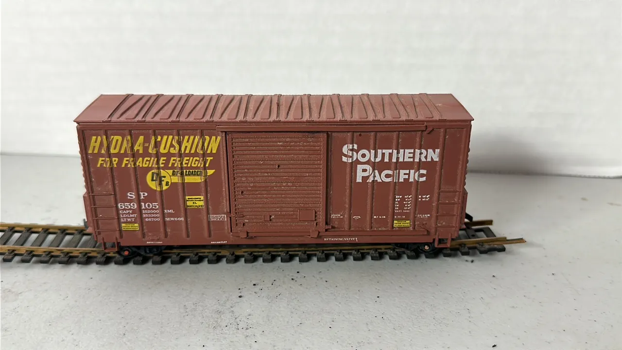 HO Scale Southern Pacific Boxcar