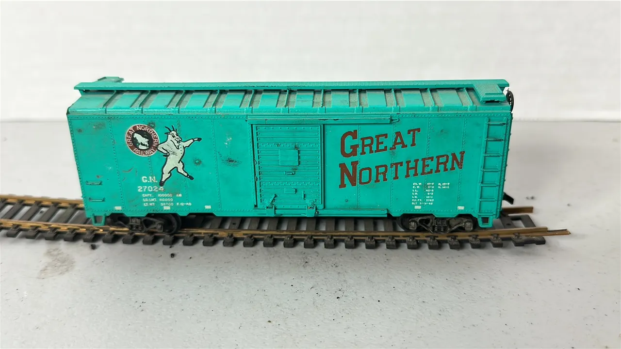 HO Scale Great Northern Boxcar