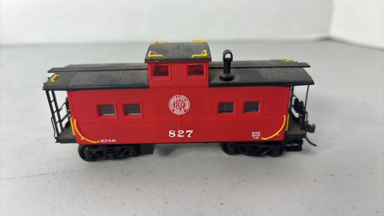 HO Scale Pittsburgh & West Virginia Caboose