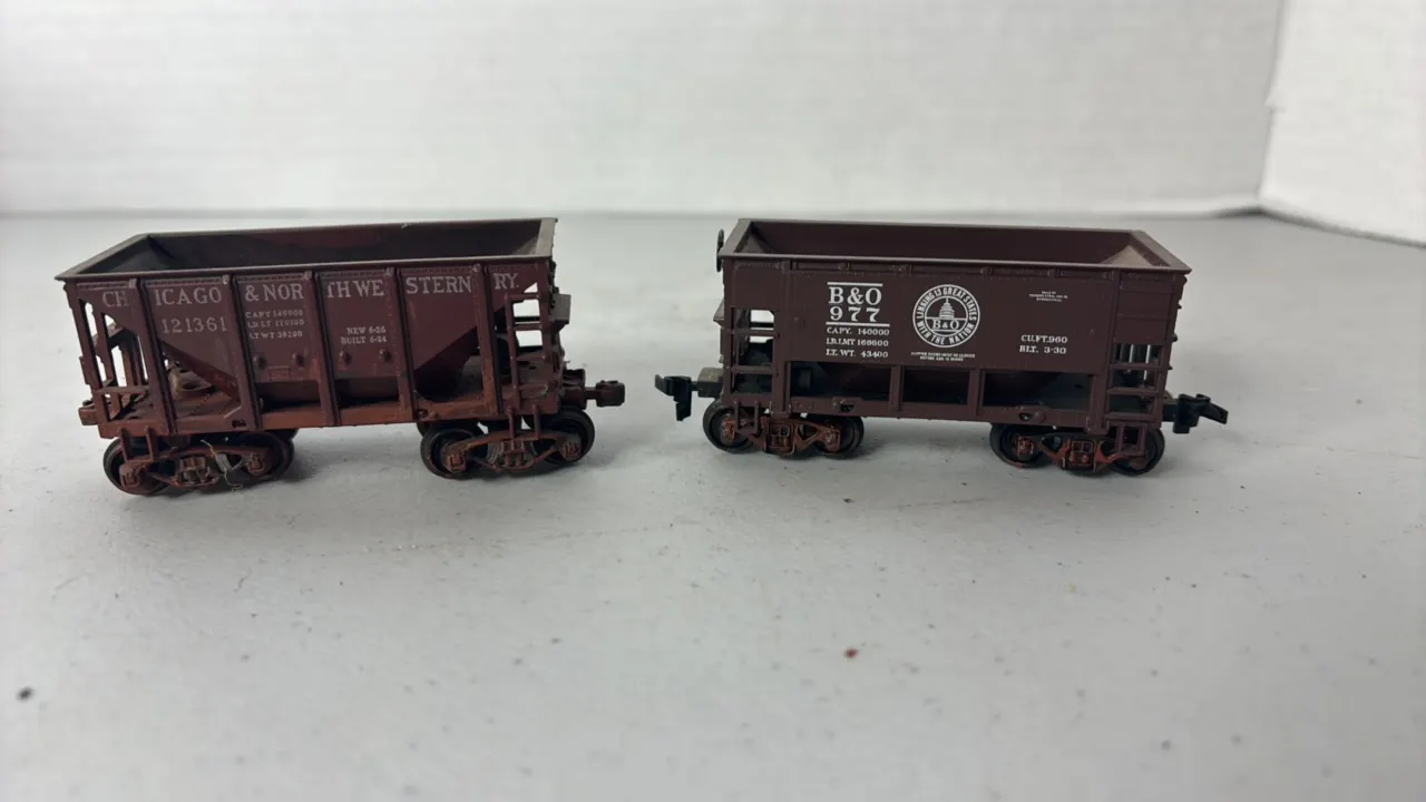 (2)-HO Scale Ore Cars - Plastic