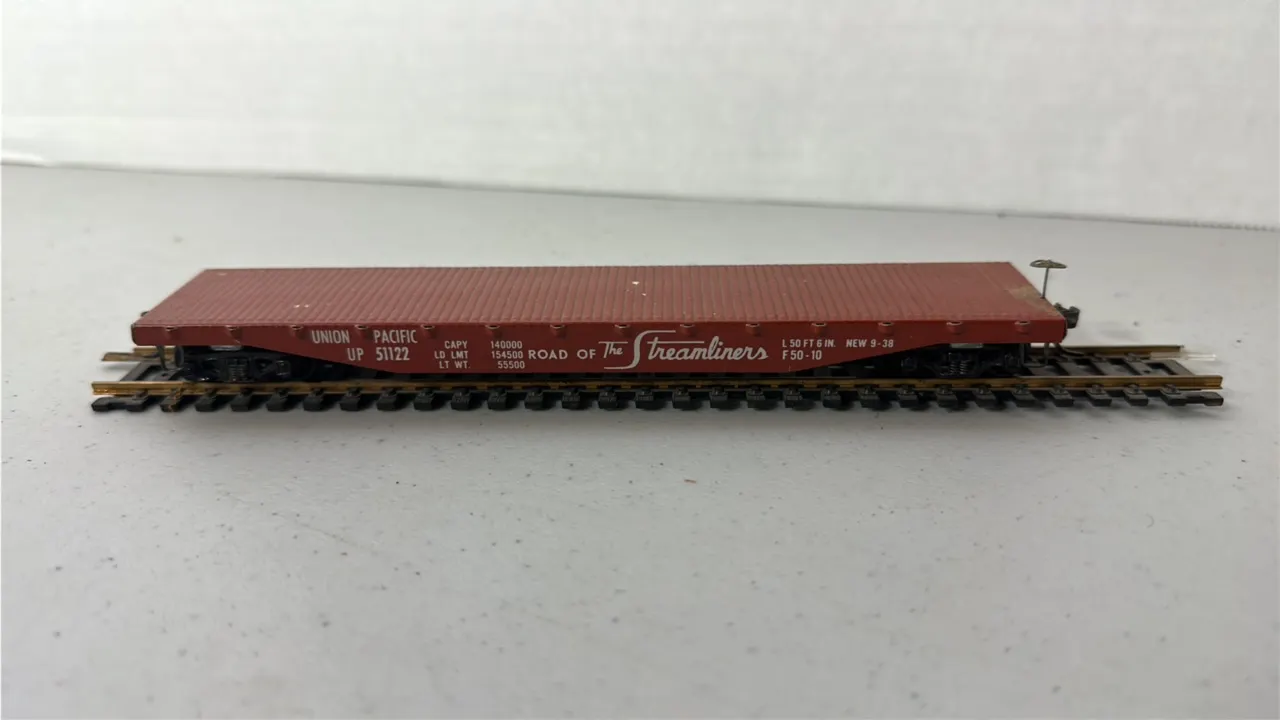 HO Scale Union Pacific The Streamliners Rail Flatcar