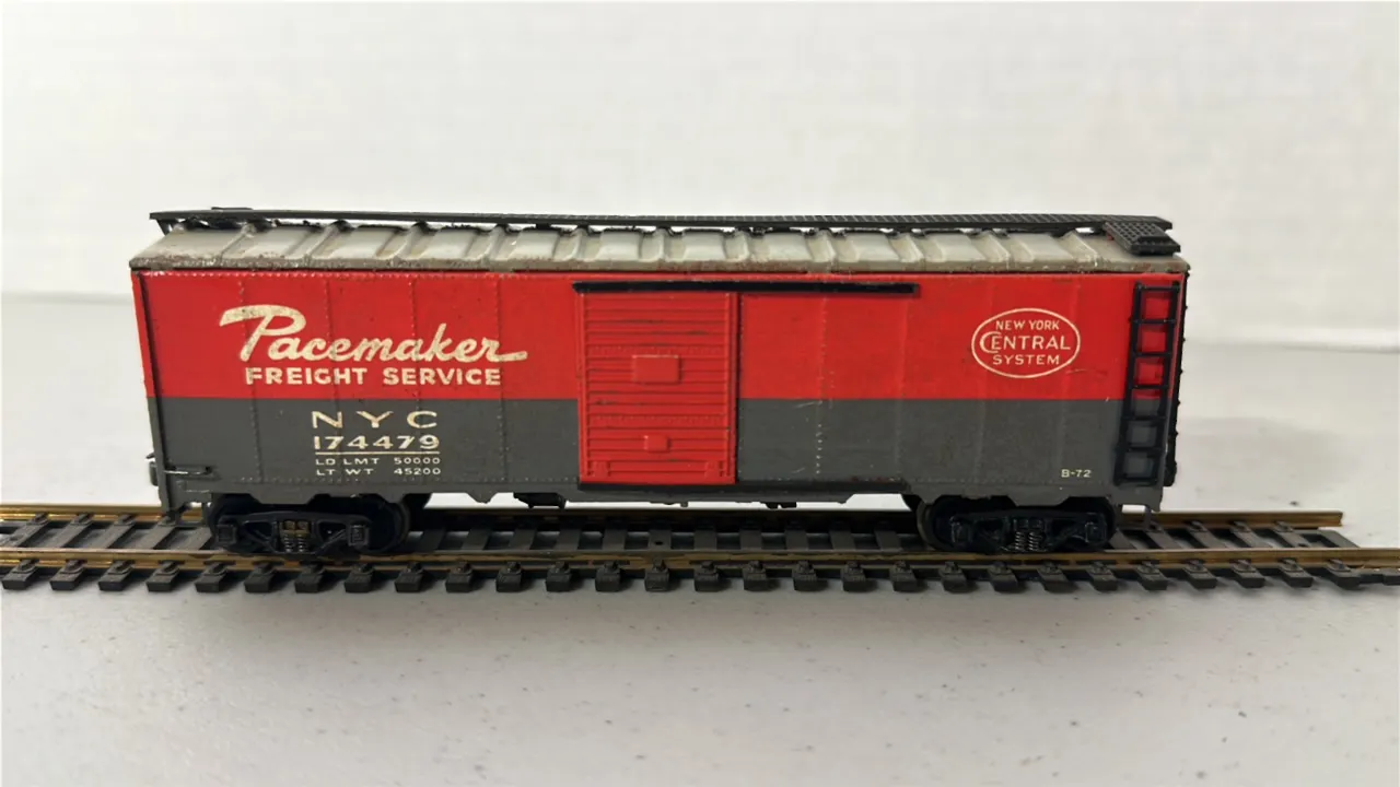 HO Scale Pacemaker Freight Service Rail Boxcar
