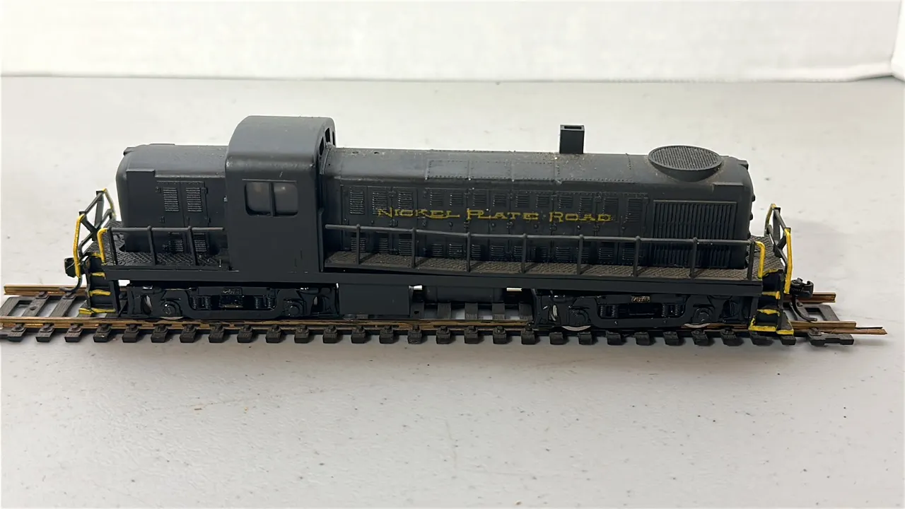 Used HO Scale Nickel Plate Road #5009 Train Engine