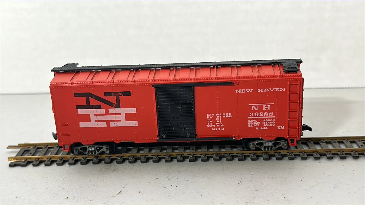 HO Scale New Haven Rail Boxcar