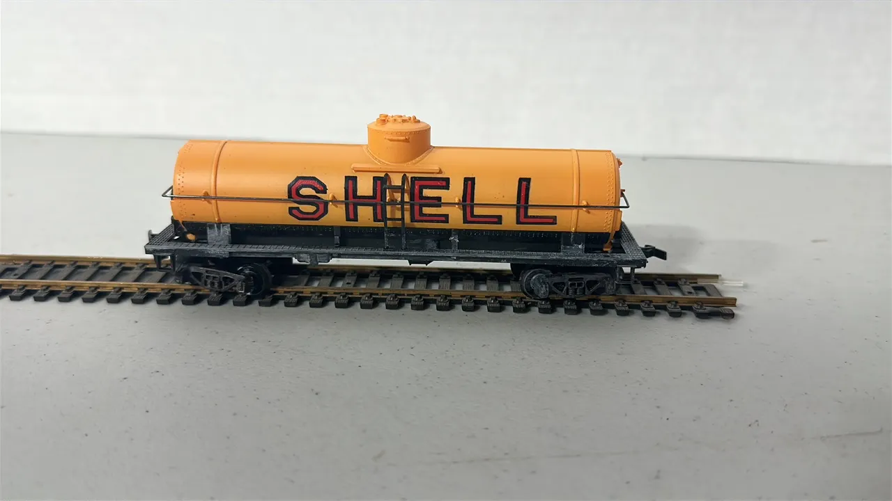 HO Scale Shell Tanker Car