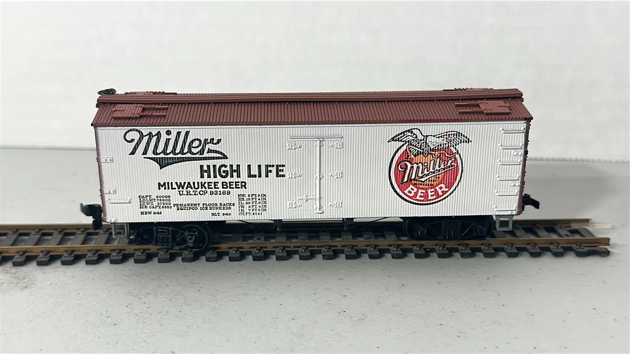 HO Scale Miller High Life Boxcar