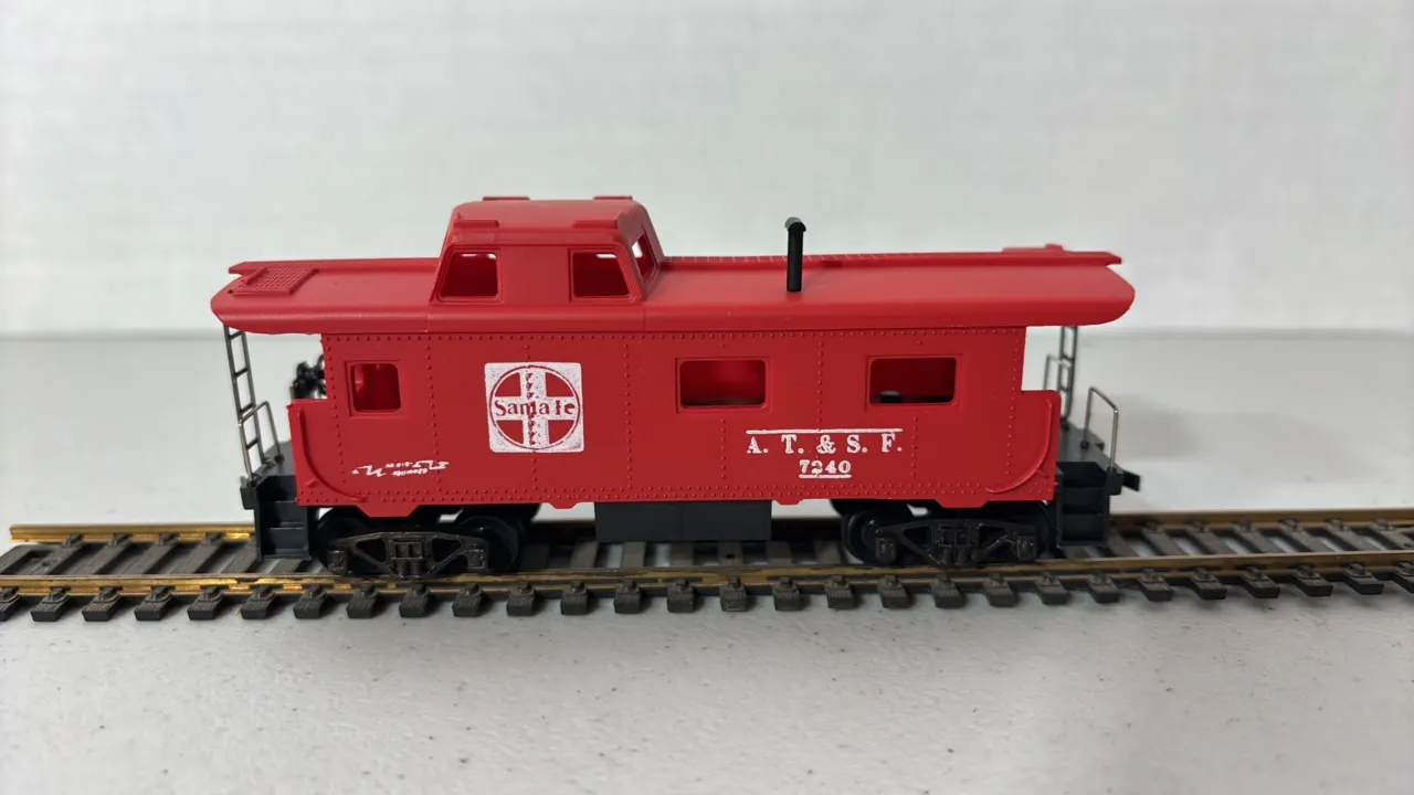 HO Scale Santa Fe Caboose