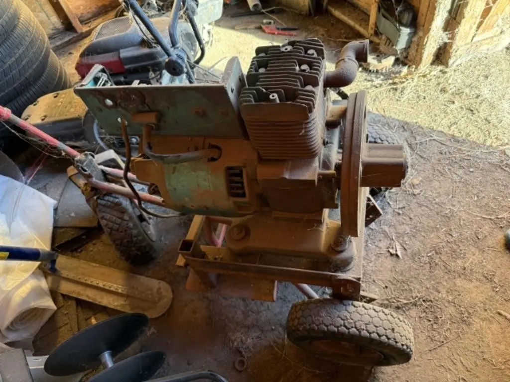 Unknown Brand Vintage Generator