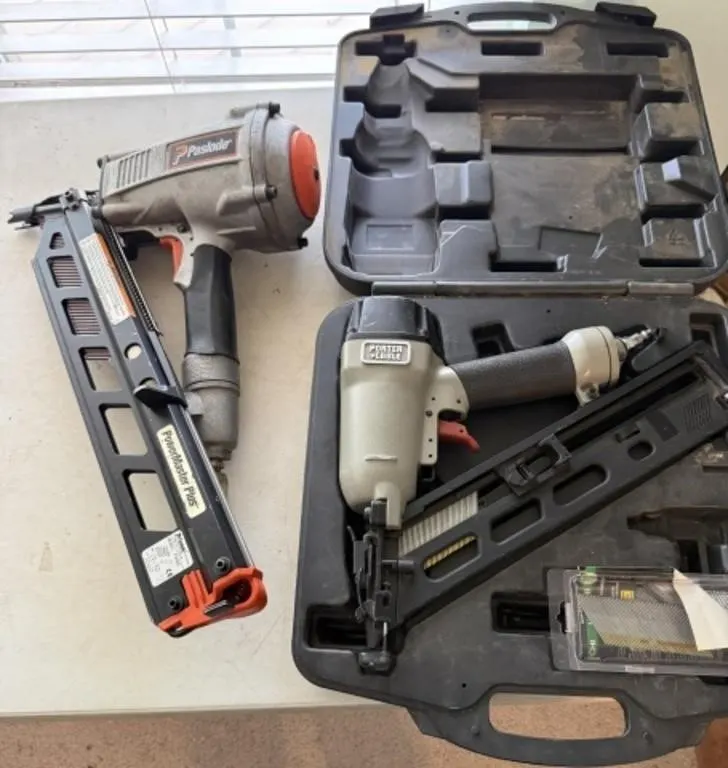 2 Pneumatic Nail Guns