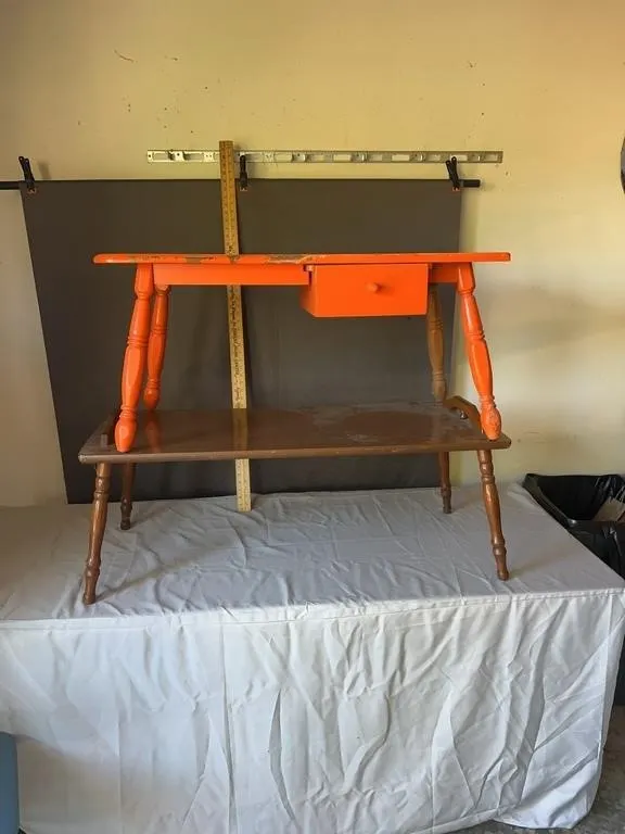 Colonial Spindle Leg Table Pair