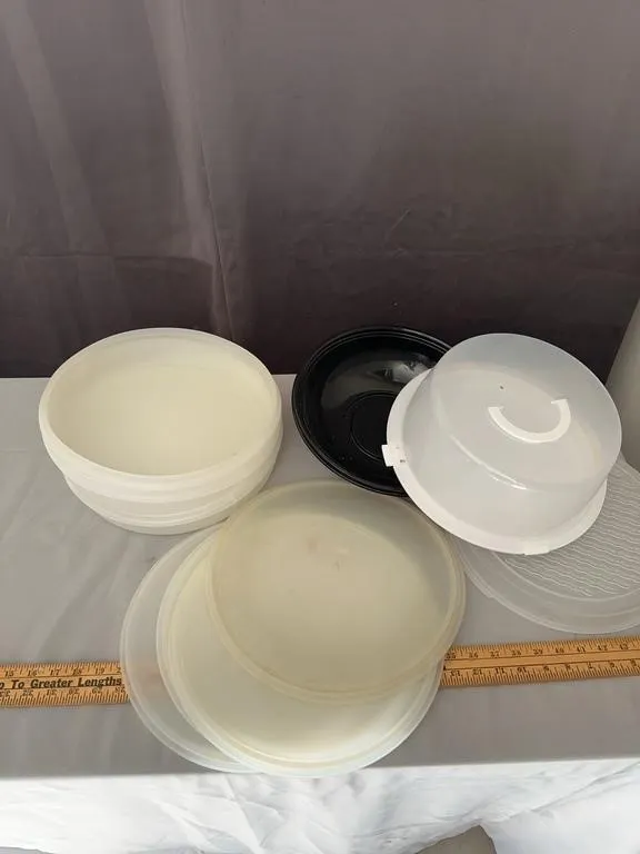 Plastic Food Storage & Cake Carrier Set