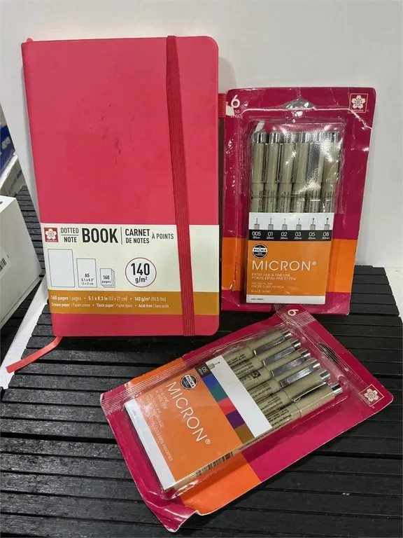 Sakura Pigma Micron Pen and Dotted Notebook Set