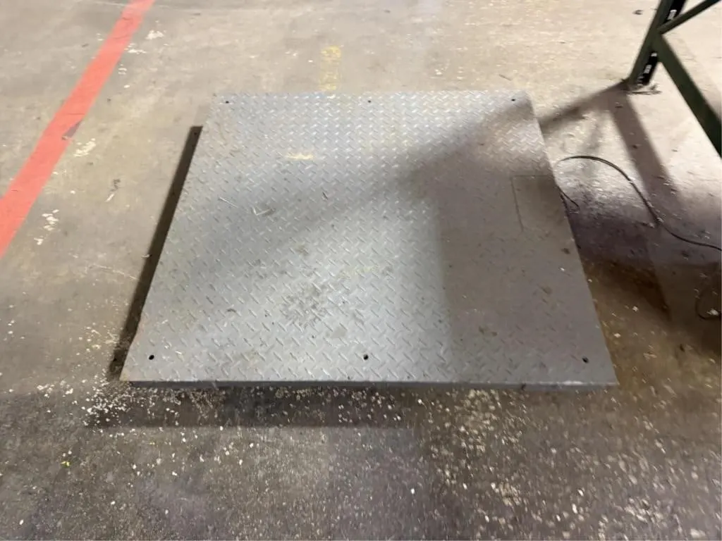 Measure Tech 4' x 4' 5,000lb Scale