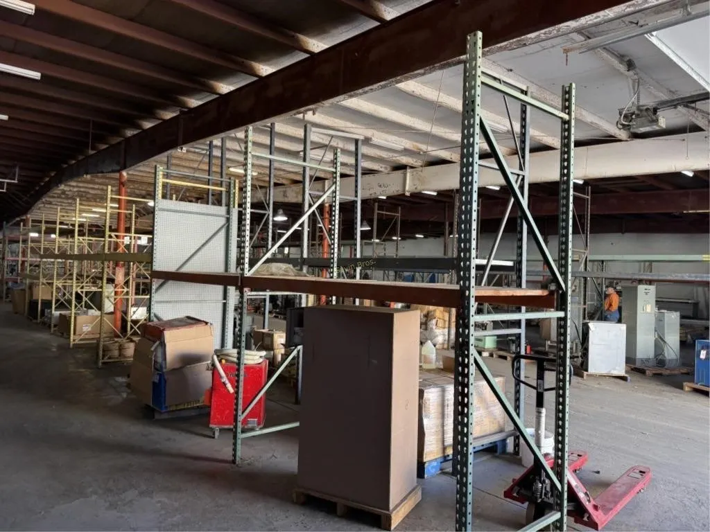 Tear Drop Pallet Racking