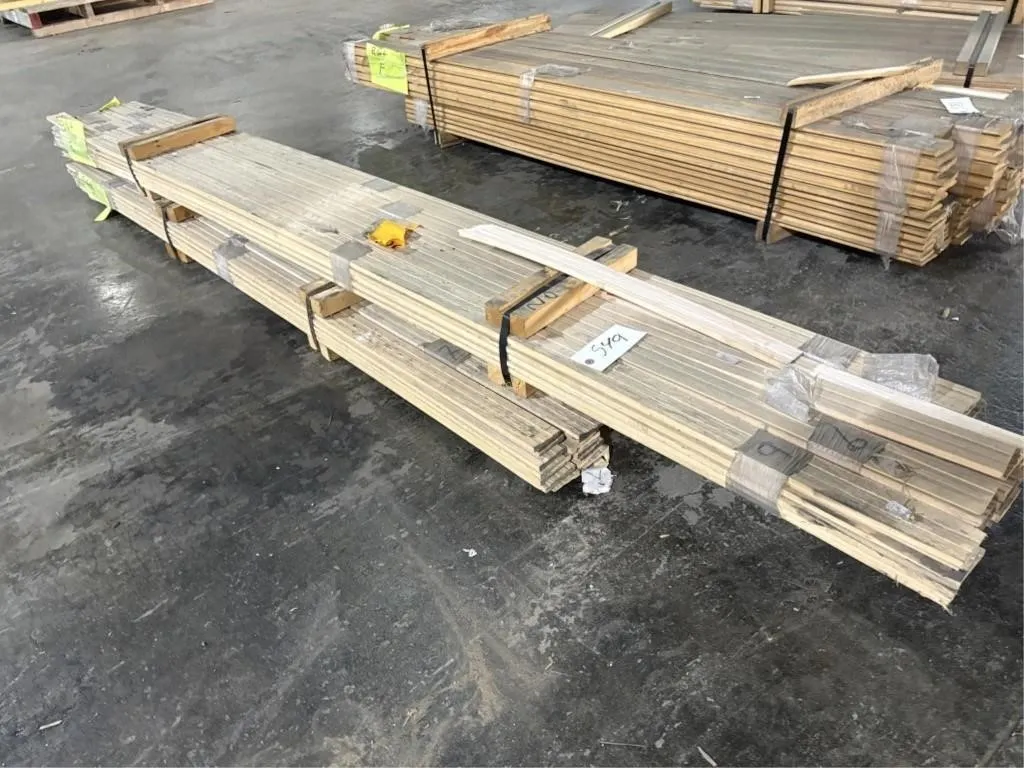 Colonial Casing 2 1/4"