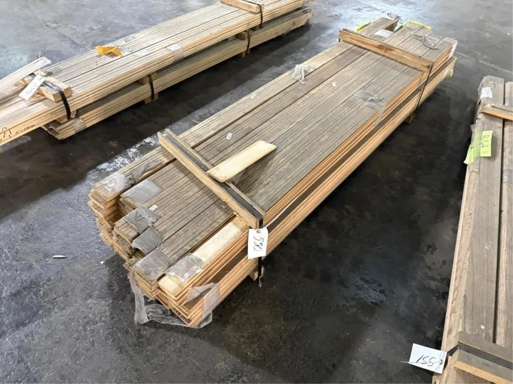 Colonial Base 2 3/4" & 3 1/4"