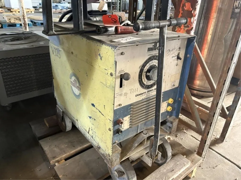 Miller Dialarc 250 AC/DC Welder