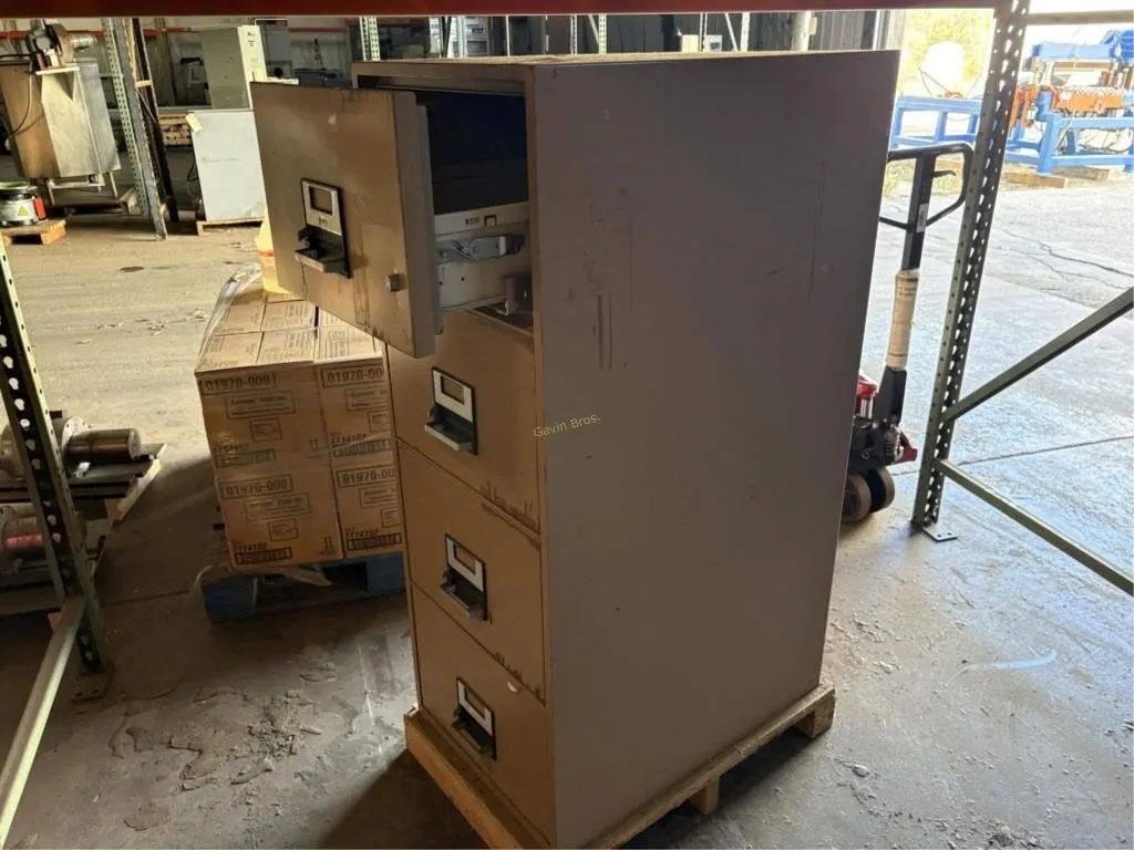 4-Drawer Filing Cabinet