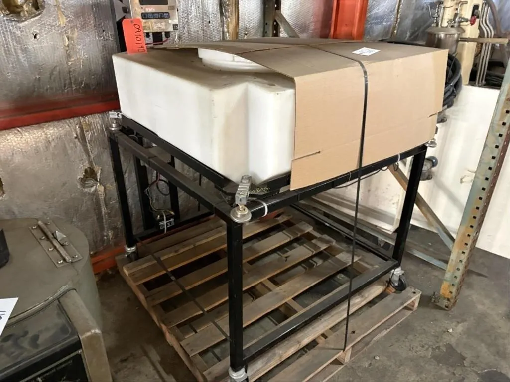 Scale w/mounted Tank on stand