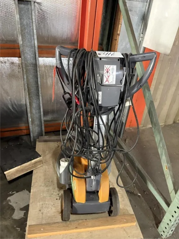 Taski 1200 Floor Scrubber