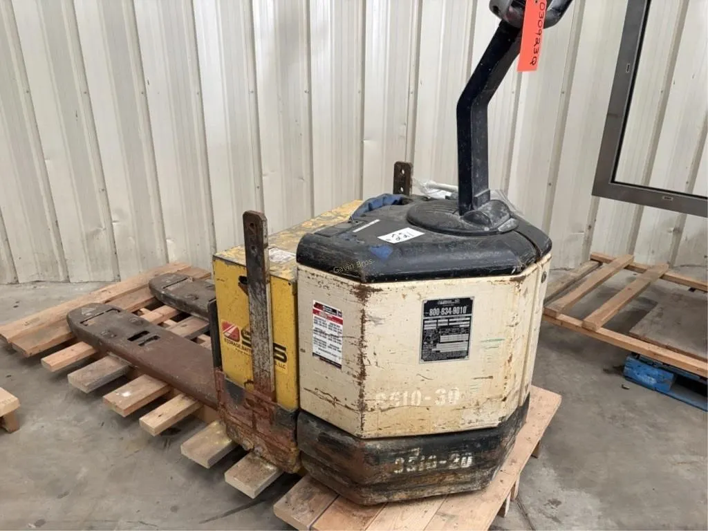 Wisconsin Lift Truck Corp Electric Pallet Jack