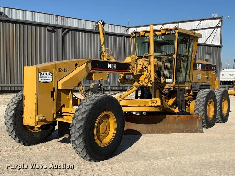 2005 Caterpillar 140H motor grader
