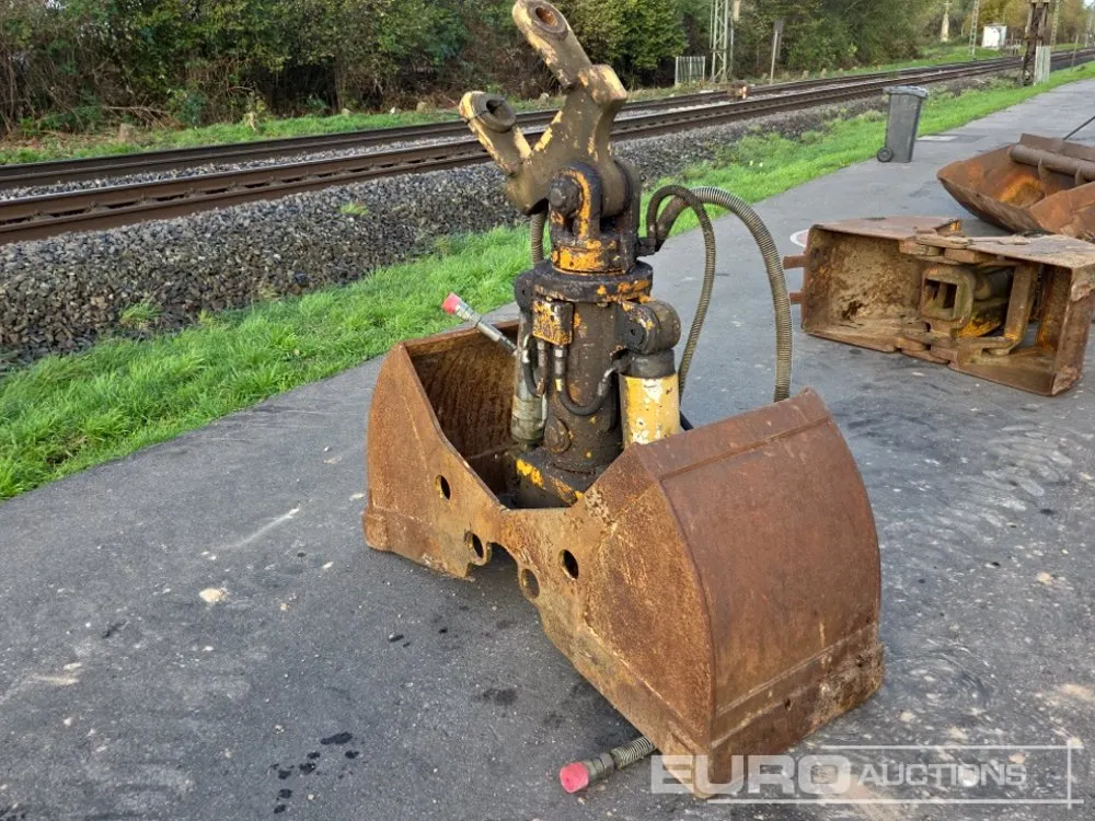 24" Hydraulic Rotating Clamshell Bucket