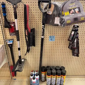 Snow Brushes, Ice Scrapers & De-Icer Products, led toques