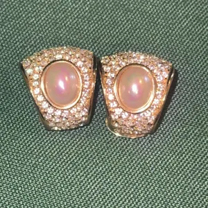 Vintage Christian Dior pearl earrings